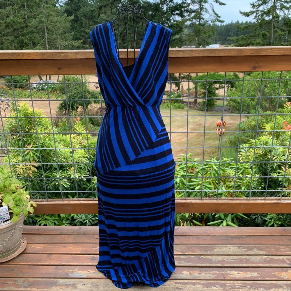 Motherhood Maternity Small Black & Blue Striped Stretchy Maxi Dress
